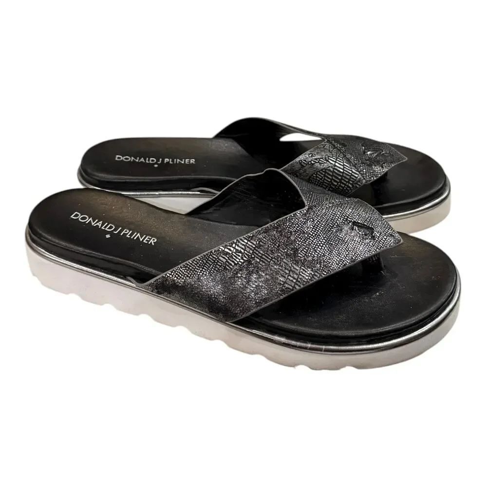 Donald J Pliner Leea Black Thong Sandals 7.5
